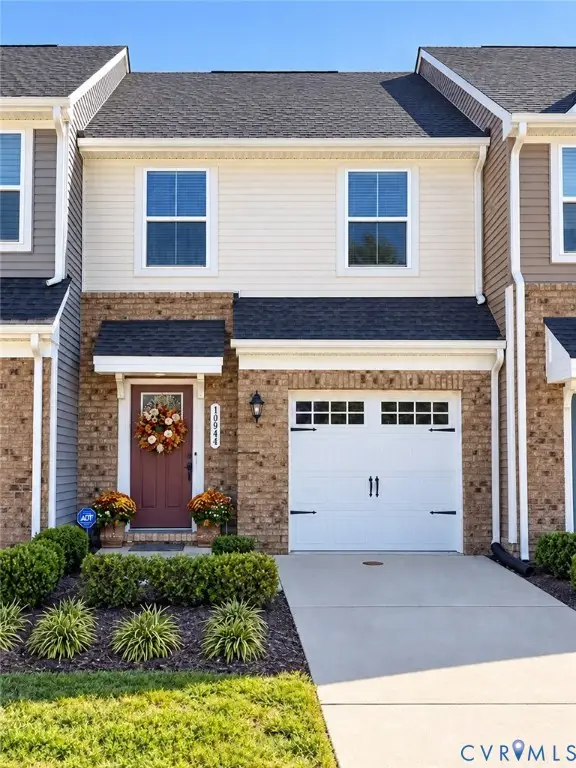 10944 Genito Square Drive, Midlothian, VA 23112