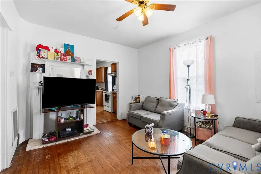 1418 12th Street, Victoria, VA 23974 - #3