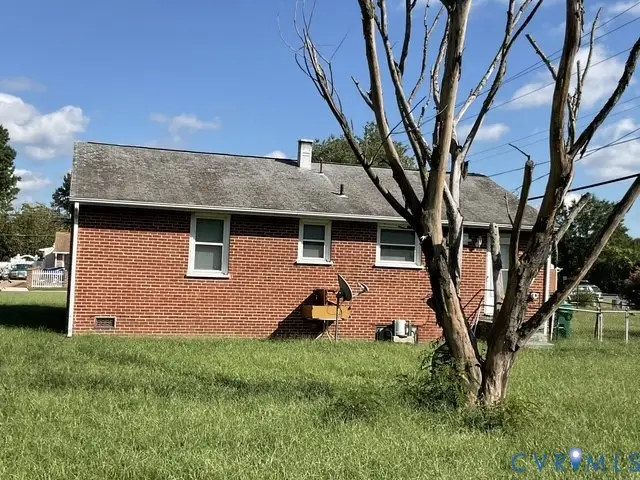 2204 Apollo Road, East Highland Park, VA 23223 - #3