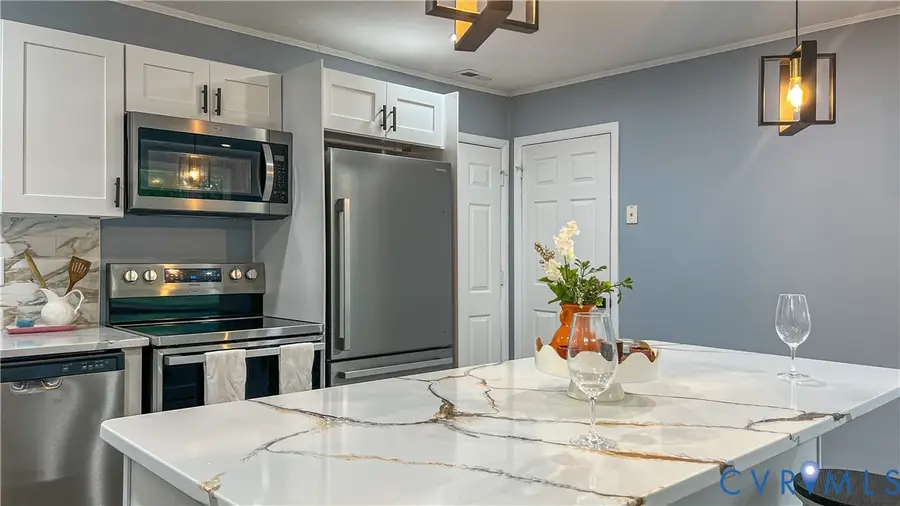 2005 Beck Drive, East Highland Park, VA 23223 - #2
