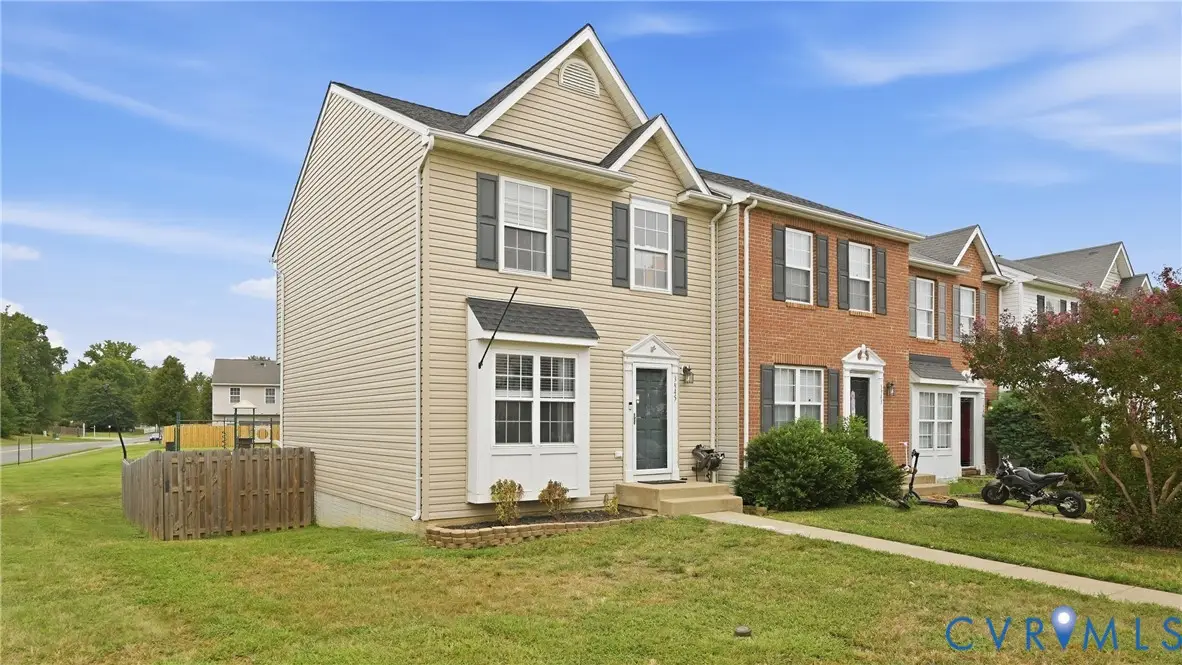 3945 Saint Michaels Square, Fredericksburg, VA 22408 - #1