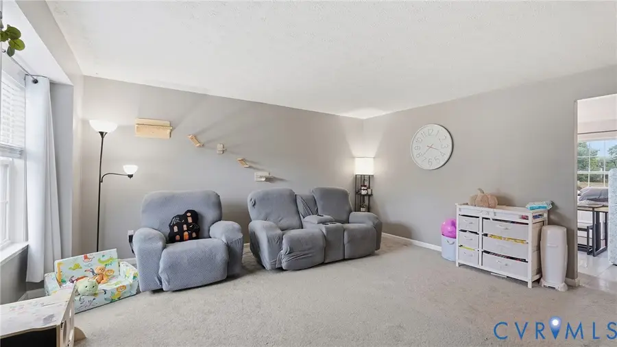 3945 Saint Michaels Square, Fredericksburg, VA 22408 - #3