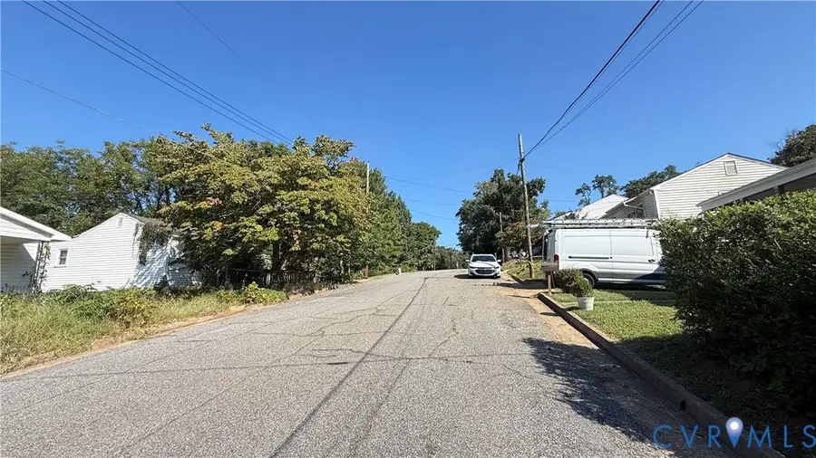 709 4th Street, Martinsville, VA 24112 - #2