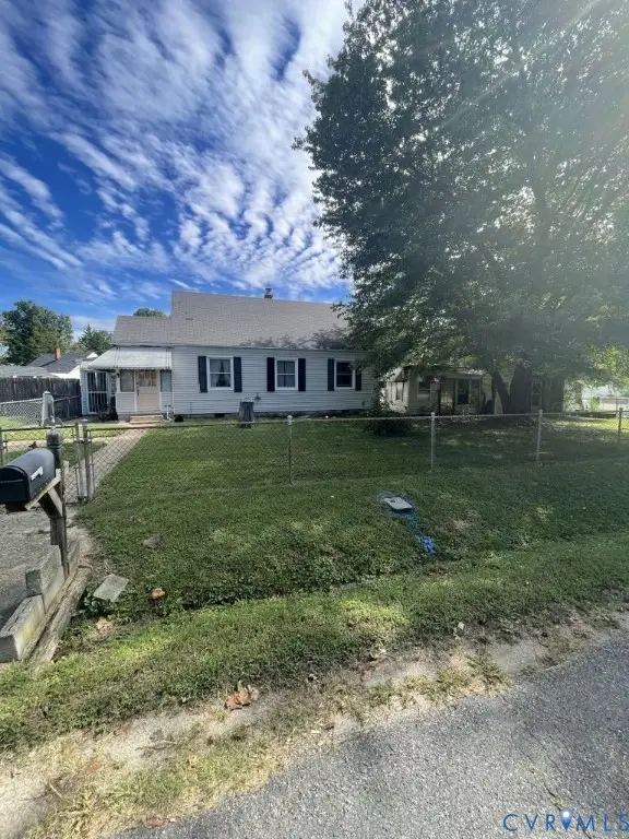 6741 Strathmore Road, Chesterfield, VA 23237