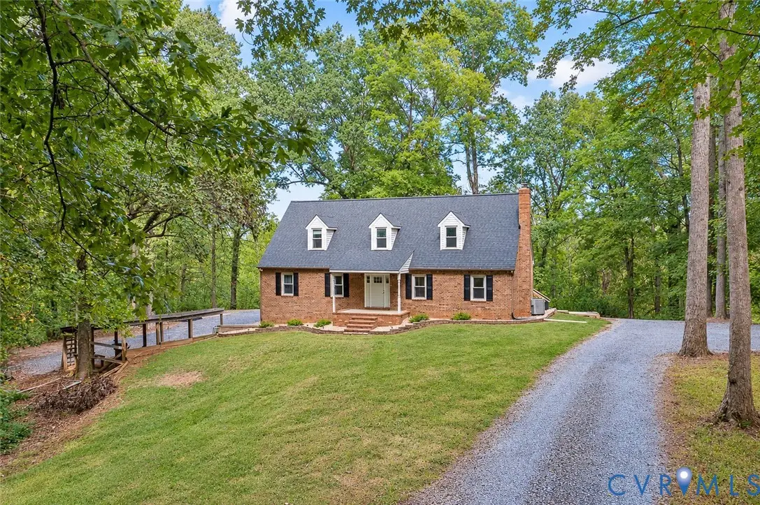 17 River Walk, Cartersville, VA 23027 - #1