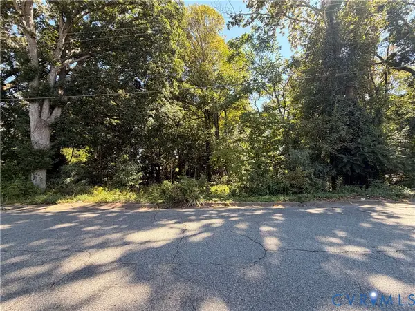 1213 Roundabout Road, Martinsville, VA 24112