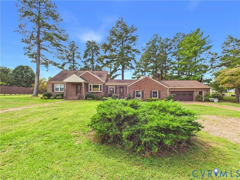 1405 W Tennessee Avenue, Crewe, VA 23930 - #1