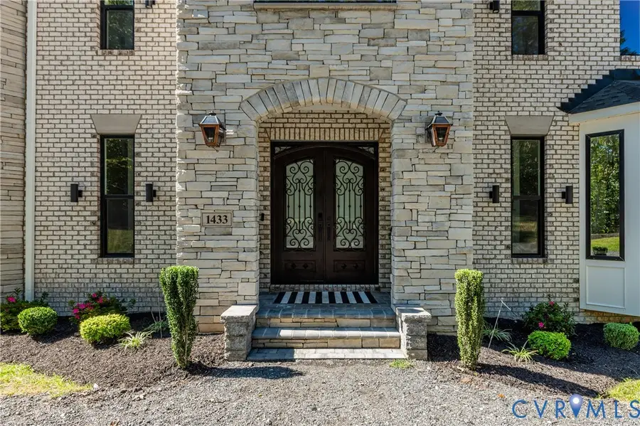 1433 River Road, Crozier, VA 23039 - #2