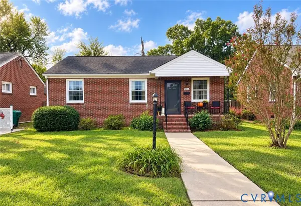 404 Ivey Avenue, Colonial Heights, VA 23834