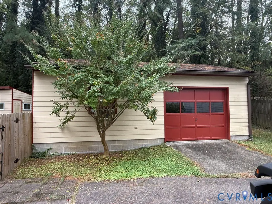 237 Spring Drive, Colonial Heights, VA 23834 - #3