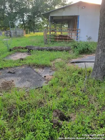 1130 Blacksmith Ln, Weimar, TX 78962 - Image #3