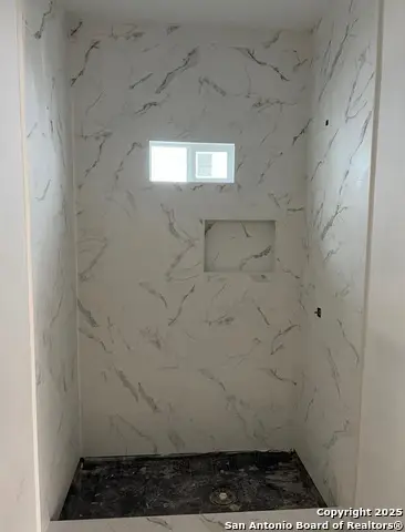 000 West Pike, Weslaco, TX 78596 - #3