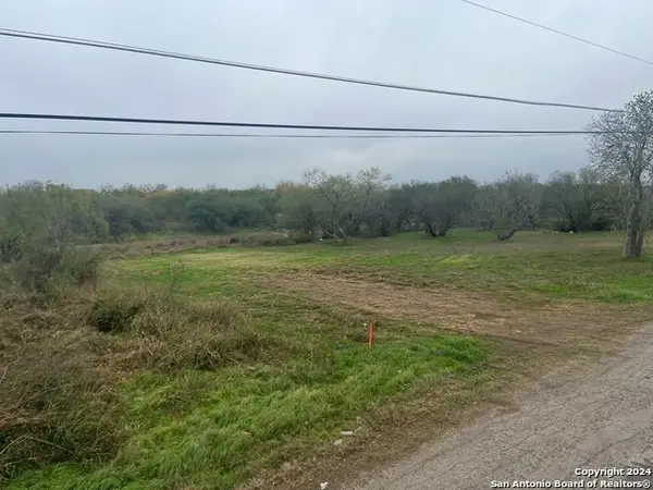 502 E E Ansley Blvd, San Antonio, TX 78221