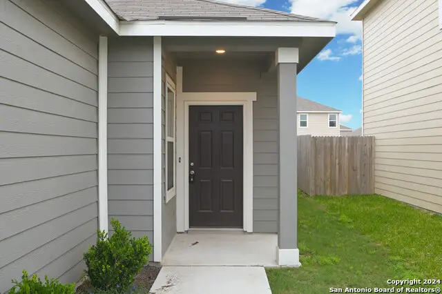 5426 Malakoff Dr, Converse, TX 78109 - Image #3