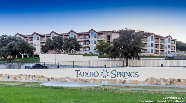 20 E Tapatio Dr #111, Boerne, TX 78006