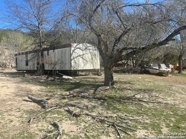 147 Alamo Dr, Pipe Creek, TX 78063 - #3