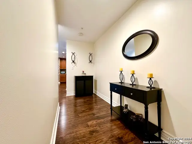 215 N Center St. #206, San Antonio, TX 78202 - Image #2