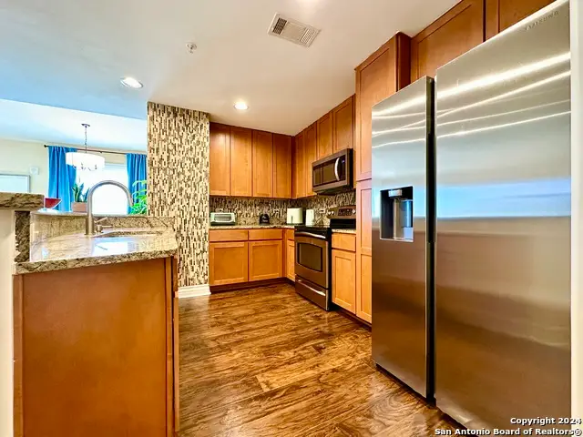 215 N Center St. #206, San Antonio, TX 78202 - Image #3