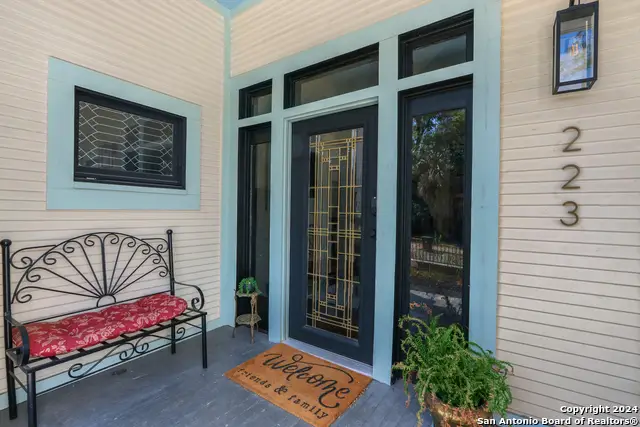 223 E Craig Pl, San Antonio, TX 78212 - Image #3