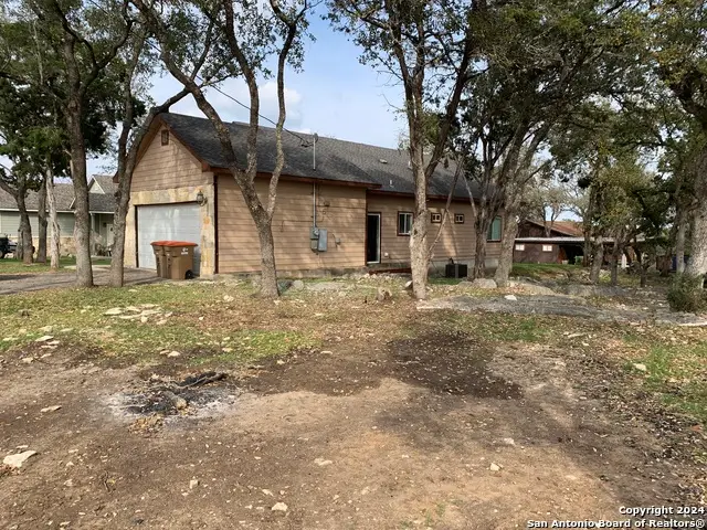 1915 Tanglewood Trl, Spring Branch, TX 78070 - Image #3