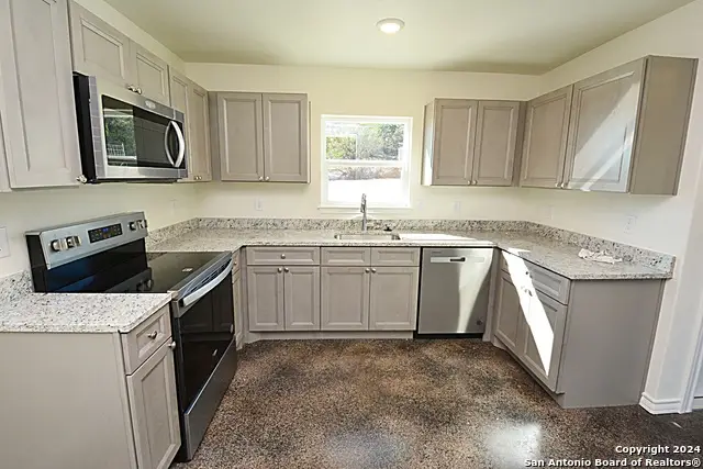 1559 Golf Course Dr., Spring Branch, TX 78070 - Image #3