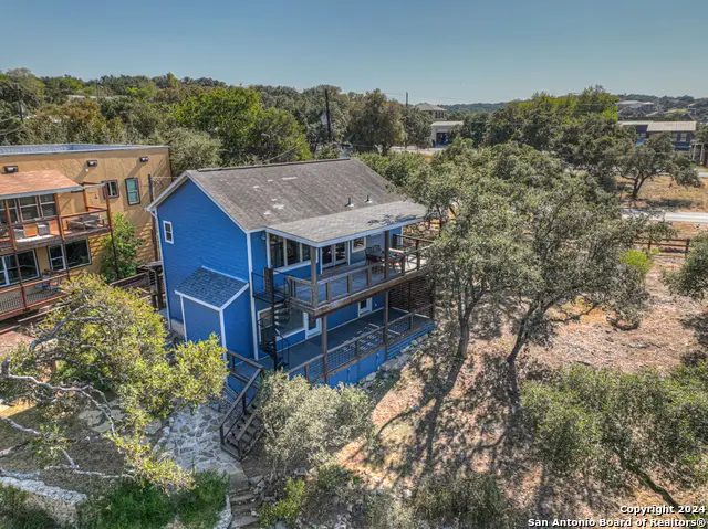 925 & 913 Glenn Dr, Canyon Lake, TX 78133 - #2