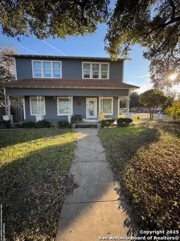 300 E Church St, Three Rivers, TX 78071 - Image #1