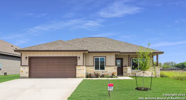 121 Lost Pines Ln, Marion, TX 78124 - Image #1