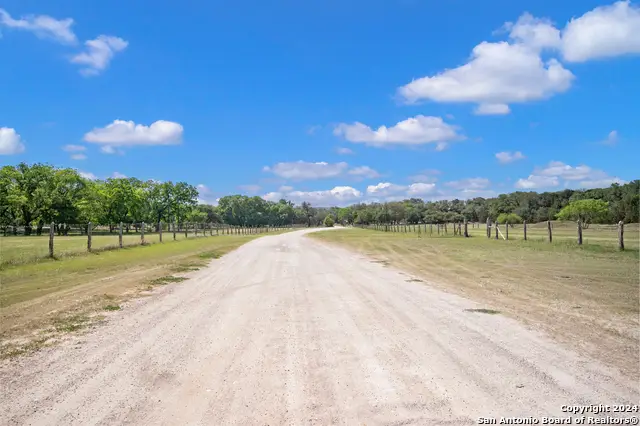 109 Waring Welfare, Boerne, TX 78015 - Image #2