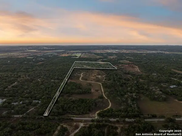 678 E Ammann Rd, Bulverde, TX 78163