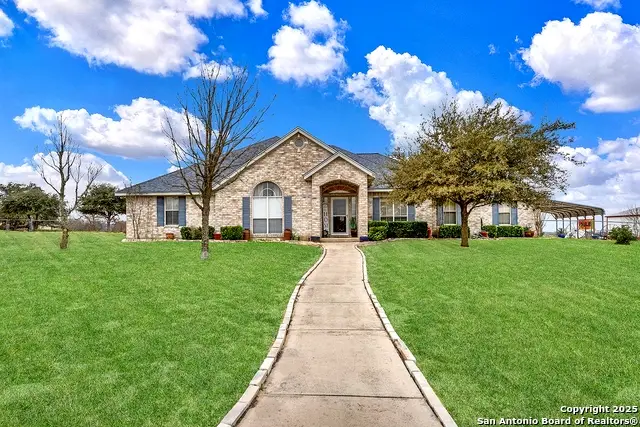1120 Country View Dr, La Vernia, TX 78121 - Image #2