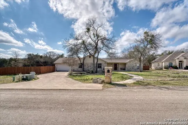 20 Saddle Rock, Wimberley, TX 78676 - Image #1