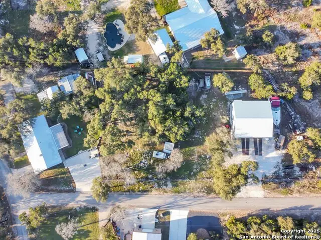 769 Lime Rock, Canyon Lake, TX 78133 - Image #2