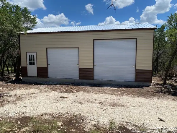 100 Sweet Clover Dr, Spring Branch, TX 78070