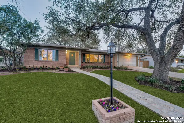 510 S Woodcrest, San Antonio, TX 78209