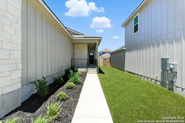736 Langston Lane, New Braunfels, TX 78130 - Image #3