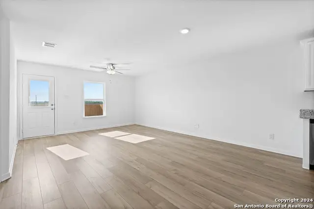 10930 Lafayette Loop, San Antonio East, TX 78109 - Image #3