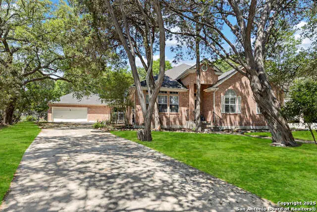 628 Mission View Ct, New Braunfels, TX 78130 - #3