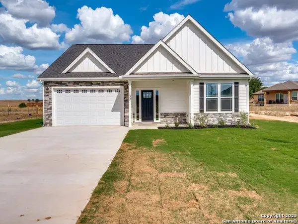 132 Turnberry Dr, La Vernia, TX 78121