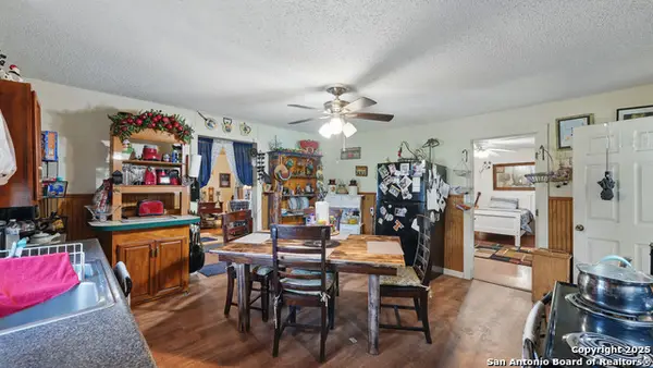 15521 E Highway 90, Kingsbury, TX 78638