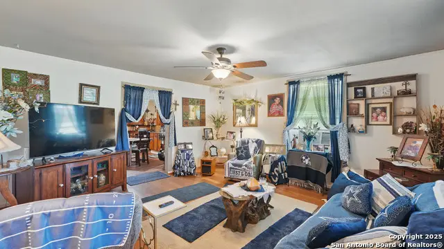 15521 E Highway 90, Kingsbury, TX 78638 - Image #3