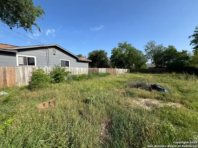 117 Ardmore St, San Antonio, TX 78237 - Image #3