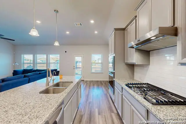 10259 Juniper Oaks, Boerne, TX 78006 - Image #1