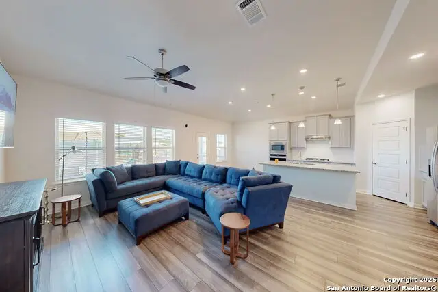 10259 Juniper Oaks, Boerne, TX 78006 - Image #2
