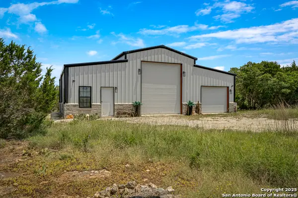 37 Sabinas Ridge Rd, Boerne, TX 78006