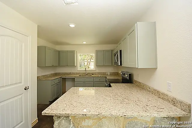 521 Lariat Pass, Spring Branch, TX 78070 - Image #3