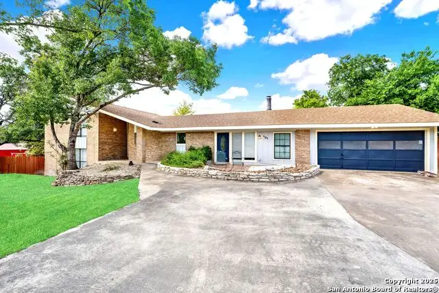 101 Hidden Hollow, Kerrville, TX 78028 - Image #1