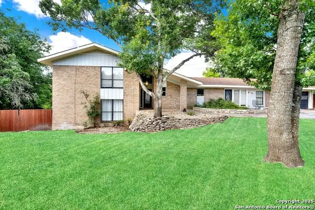 101 Hidden Hollow, Kerrville, TX 78028 - Image #3