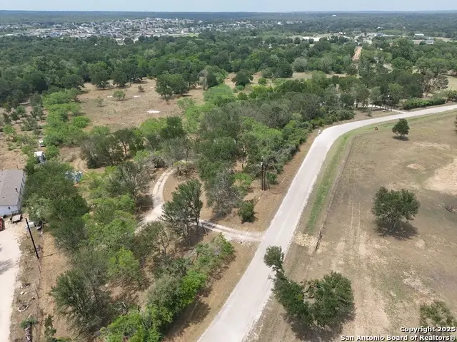 124 Valley Creek, Cedar Creek, TX 78612 - Image #3