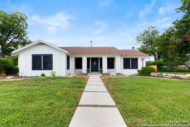 456 Magazine, New Braunfels, TX 78130 - Image #1